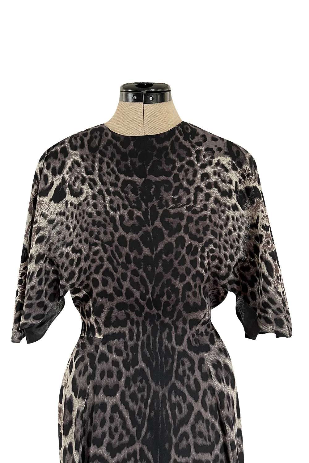 Chic 2008 Yves Saint Laurent by Stefano Pilati Grey Toned Leopard Print Silk Dress