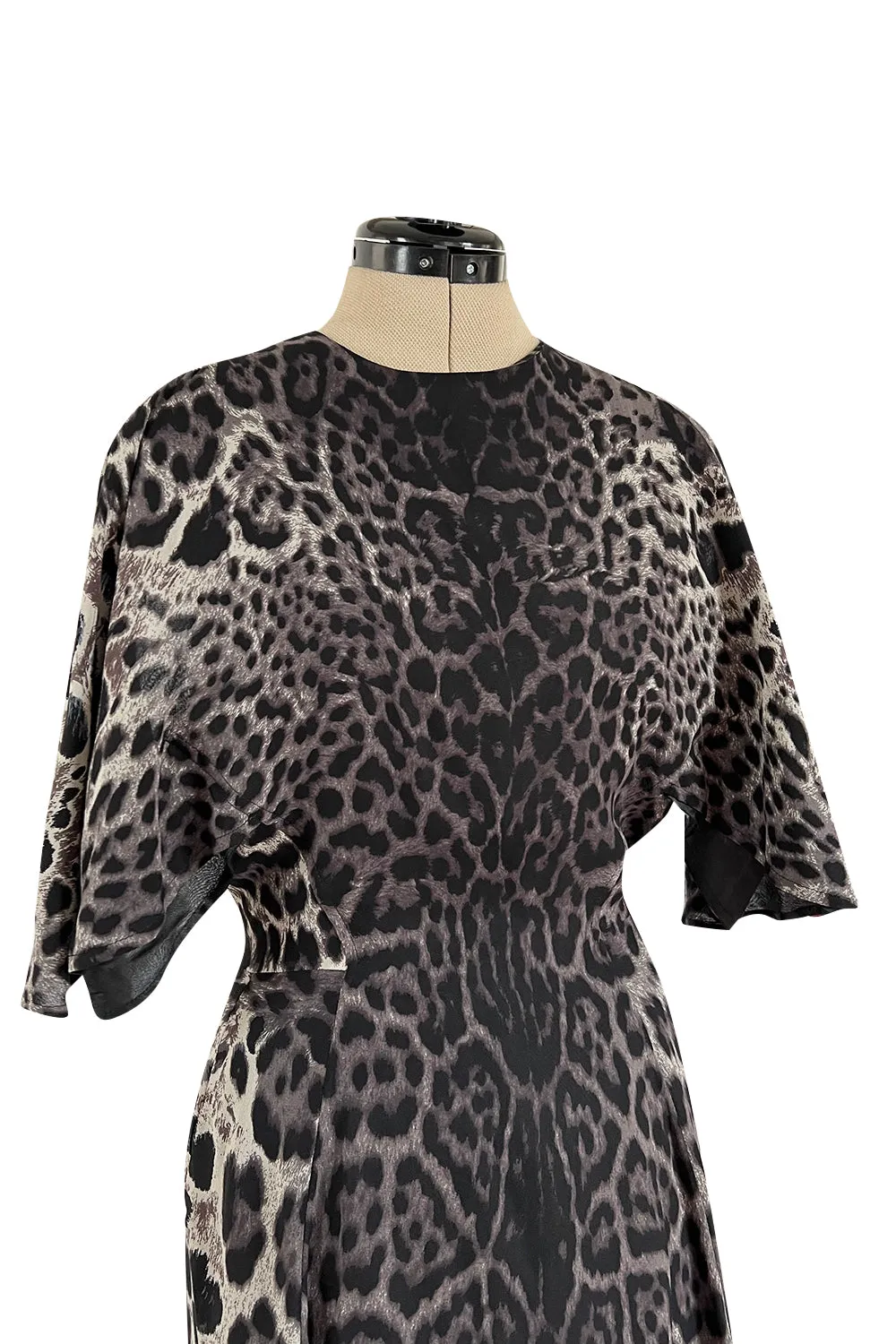 Chic 2008 Yves Saint Laurent by Stefano Pilati Grey Toned Leopard Print Silk Dress