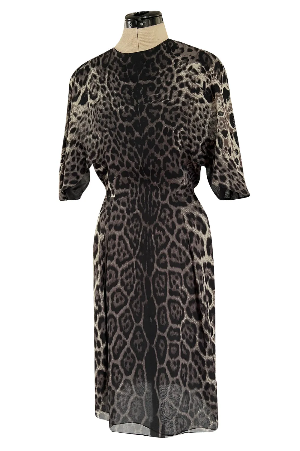 Chic 2008 Yves Saint Laurent by Stefano Pilati Grey Toned Leopard Print Silk Dress