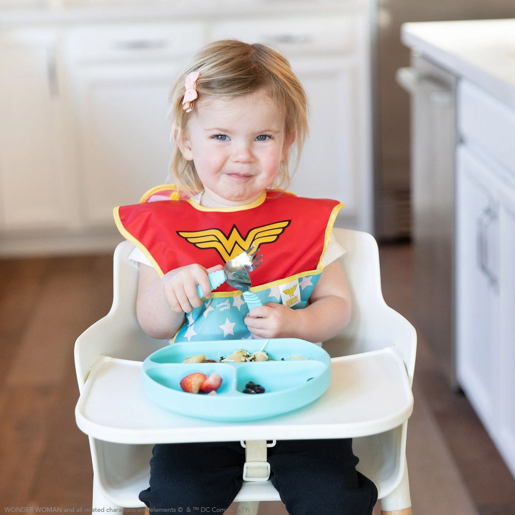 DC Comics Wonder Woman SuperBib with Cape