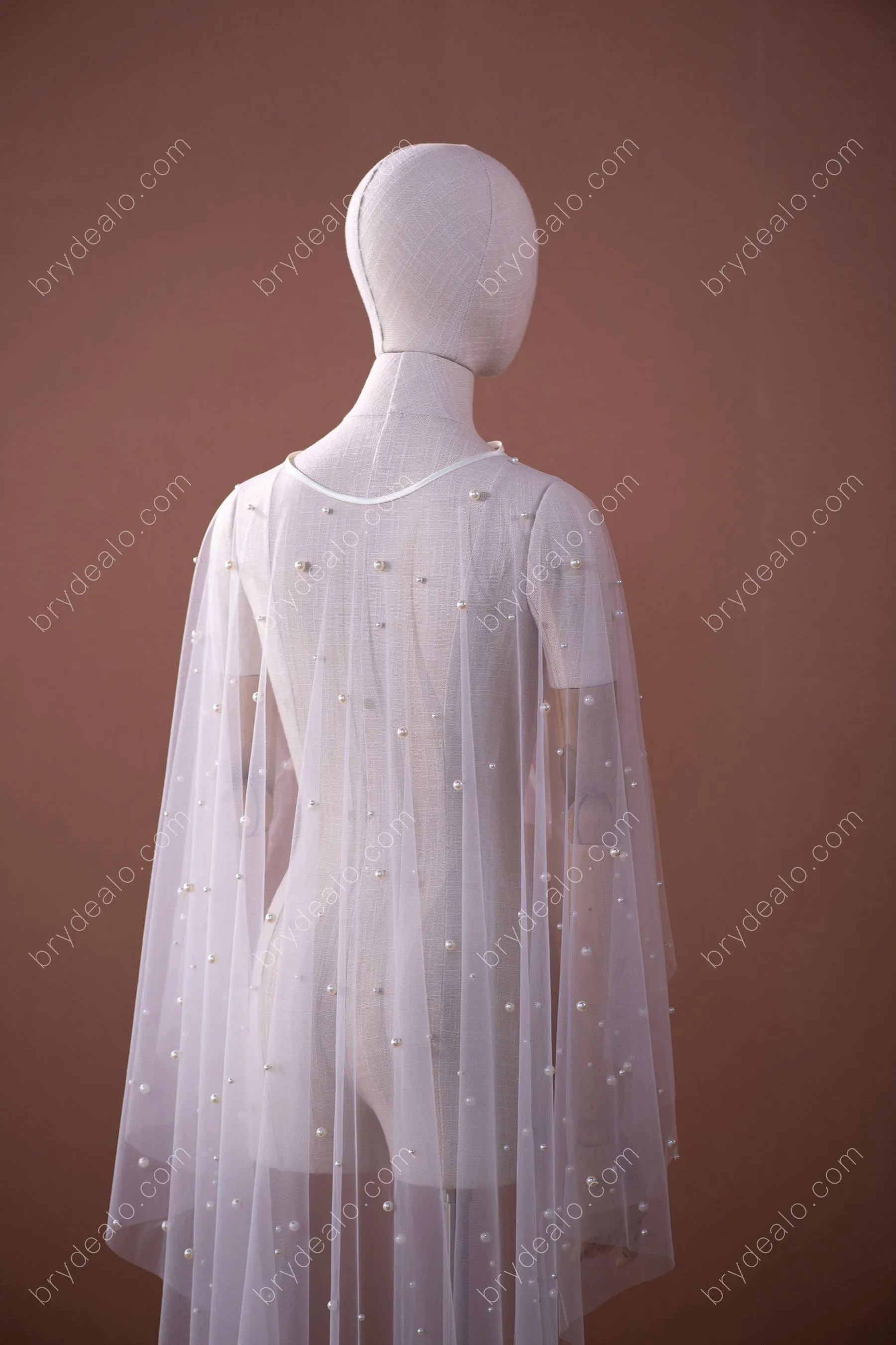 Designer Pearls Tulle High-low Bridal Cape