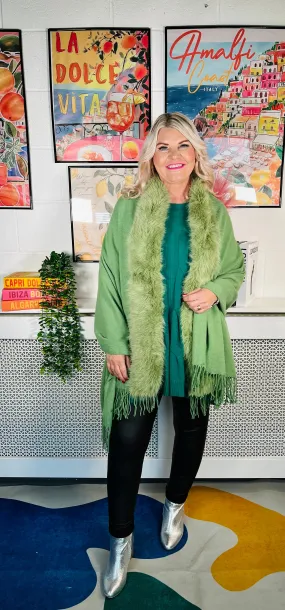 Minnie Faux Fur Shawl - Green