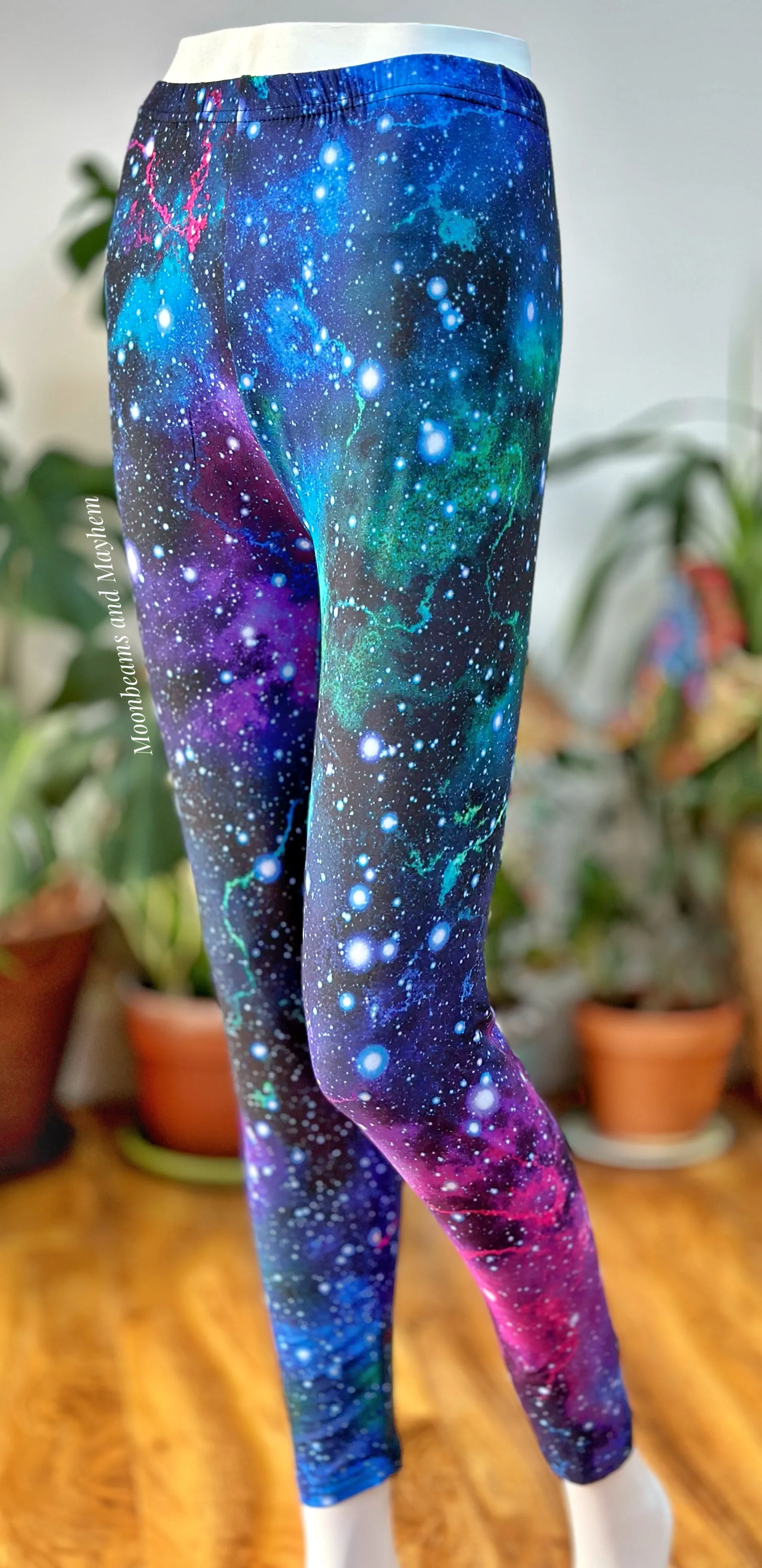 WONDERFUL COSMIC LEGGINGS / REG & PLUS SIZE