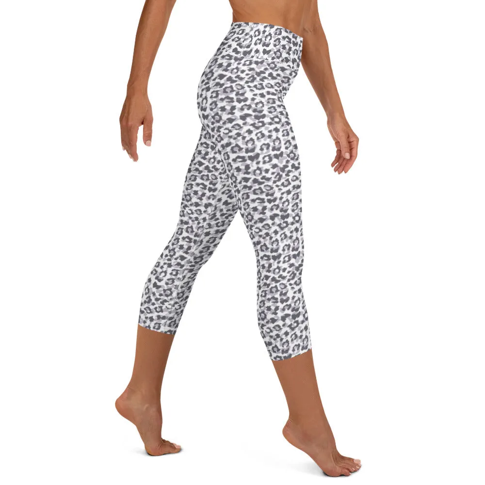 Yoga Capri Leggings in Snow Leopard